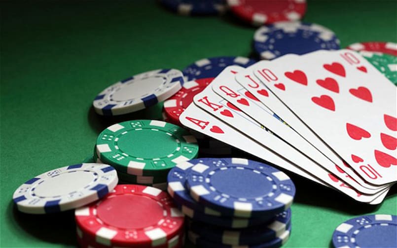 Những sai lầm khi bluff trong poker là gì?